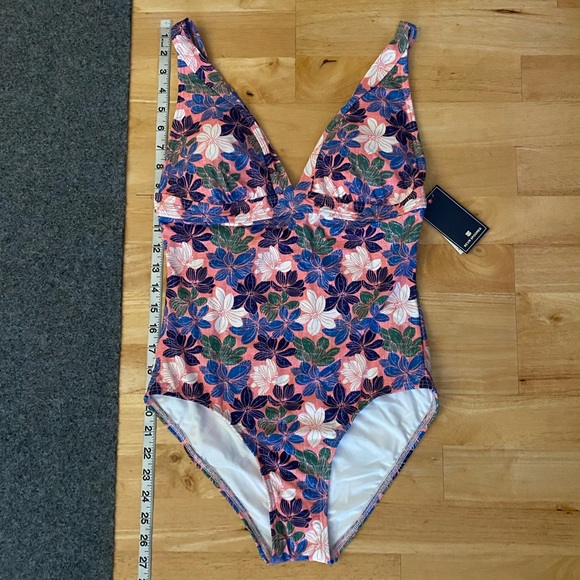 reyn spooner Other - Reyn Spooner one piece swimsuit deep V neck